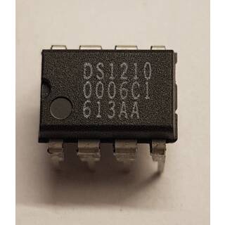 DS1210
